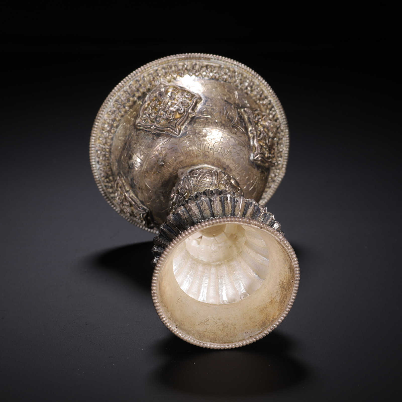 A Tibetan-style silver cup - 9