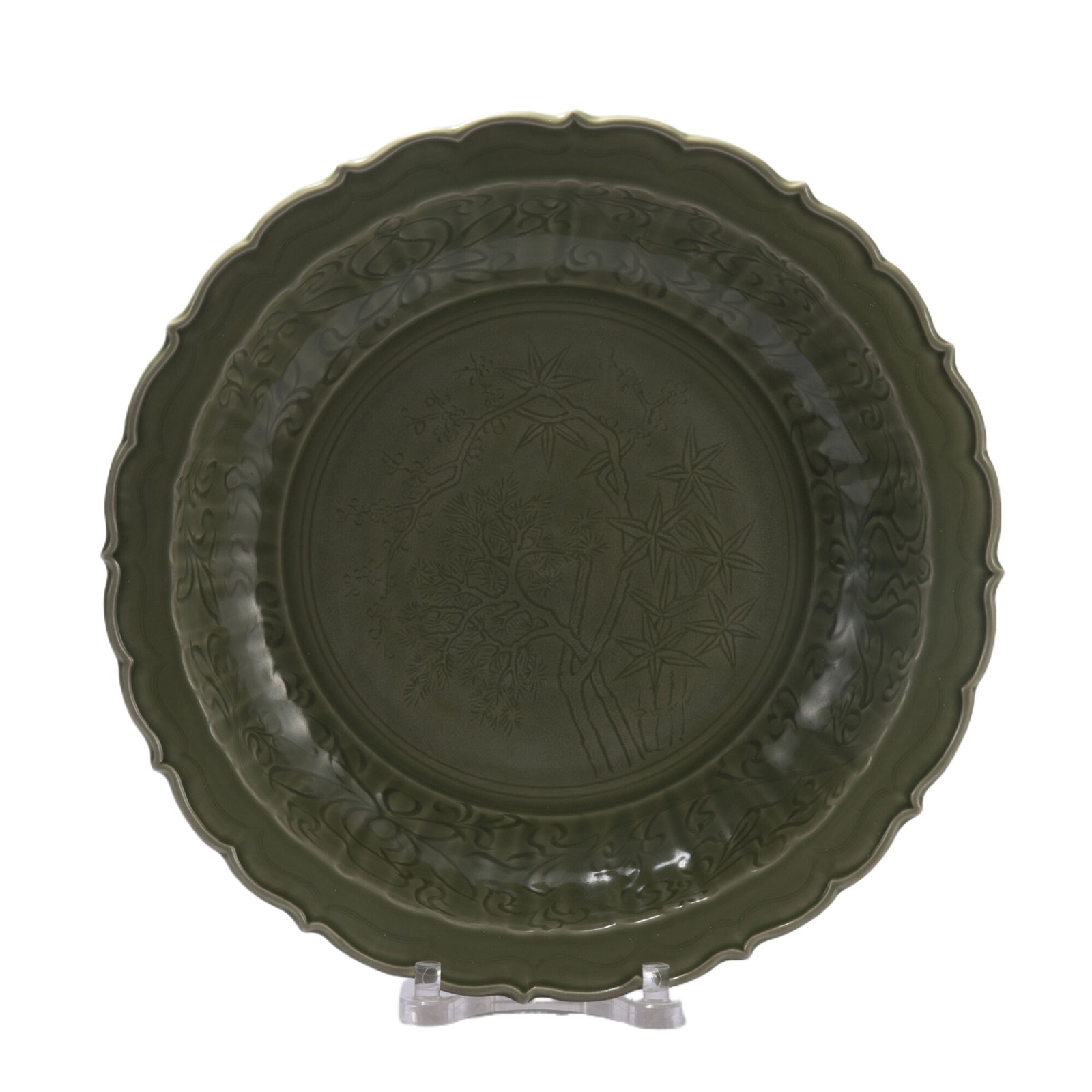 Longquan Large Plate from the Ming Dynasty: Diameter 52cm, Height 10cm