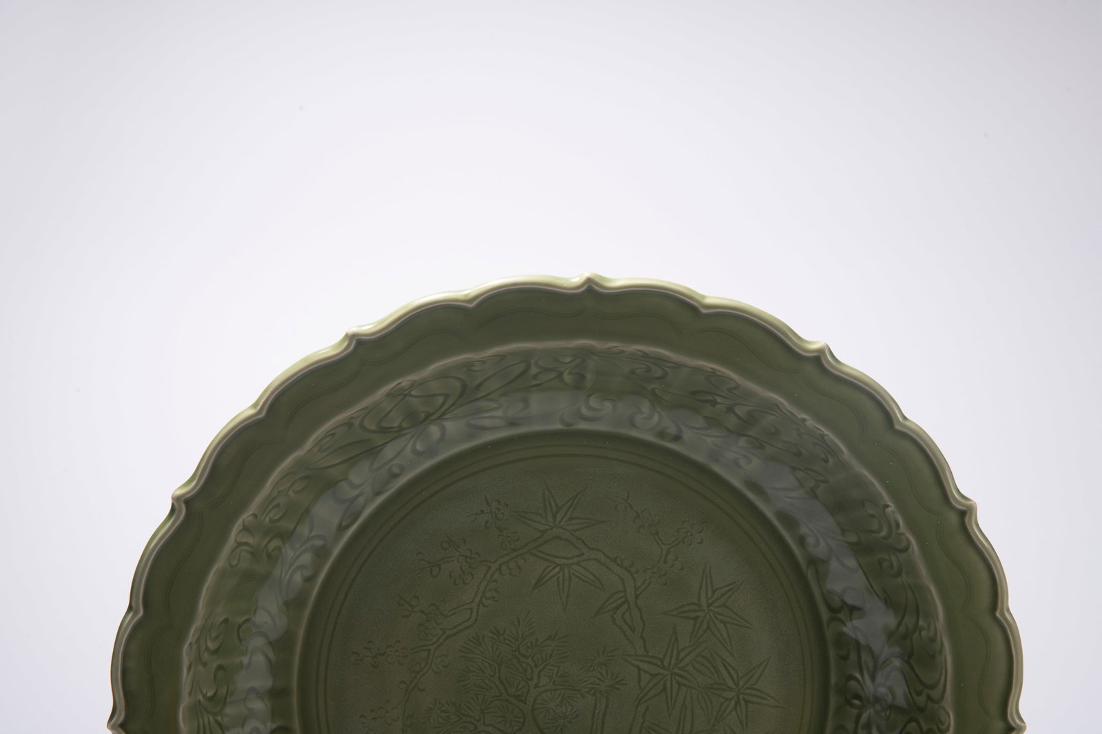 Longquan Large Plate from the Ming Dynasty - 2