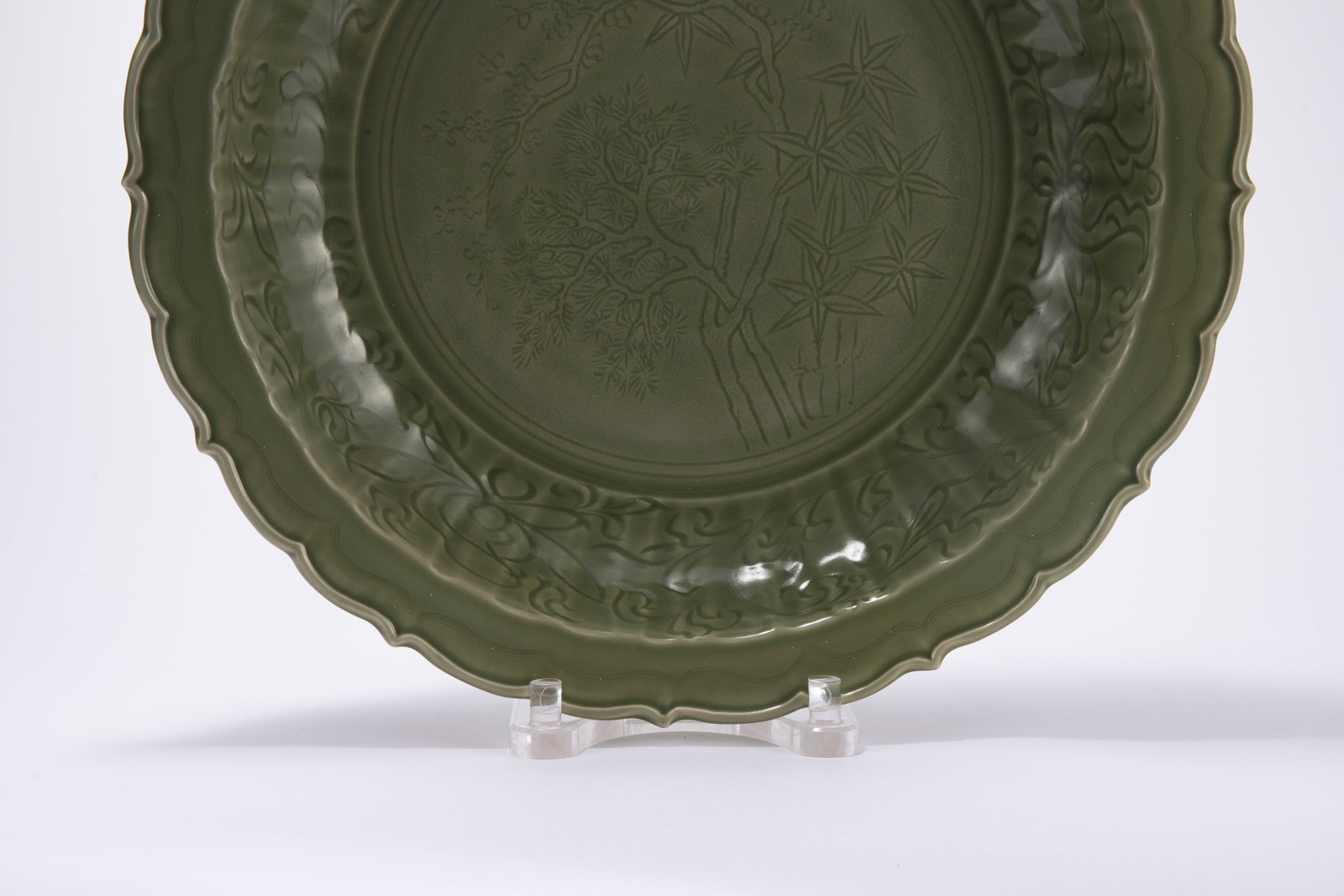Longquan Large Plate from the Ming Dynasty - 3