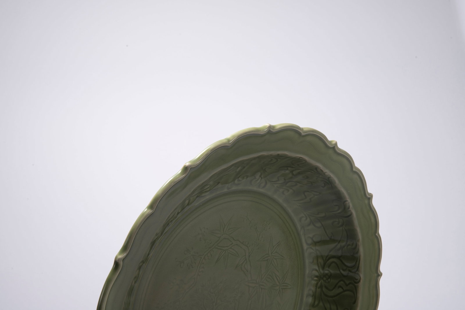 Longquan Large Plate from the Ming Dynasty - 5