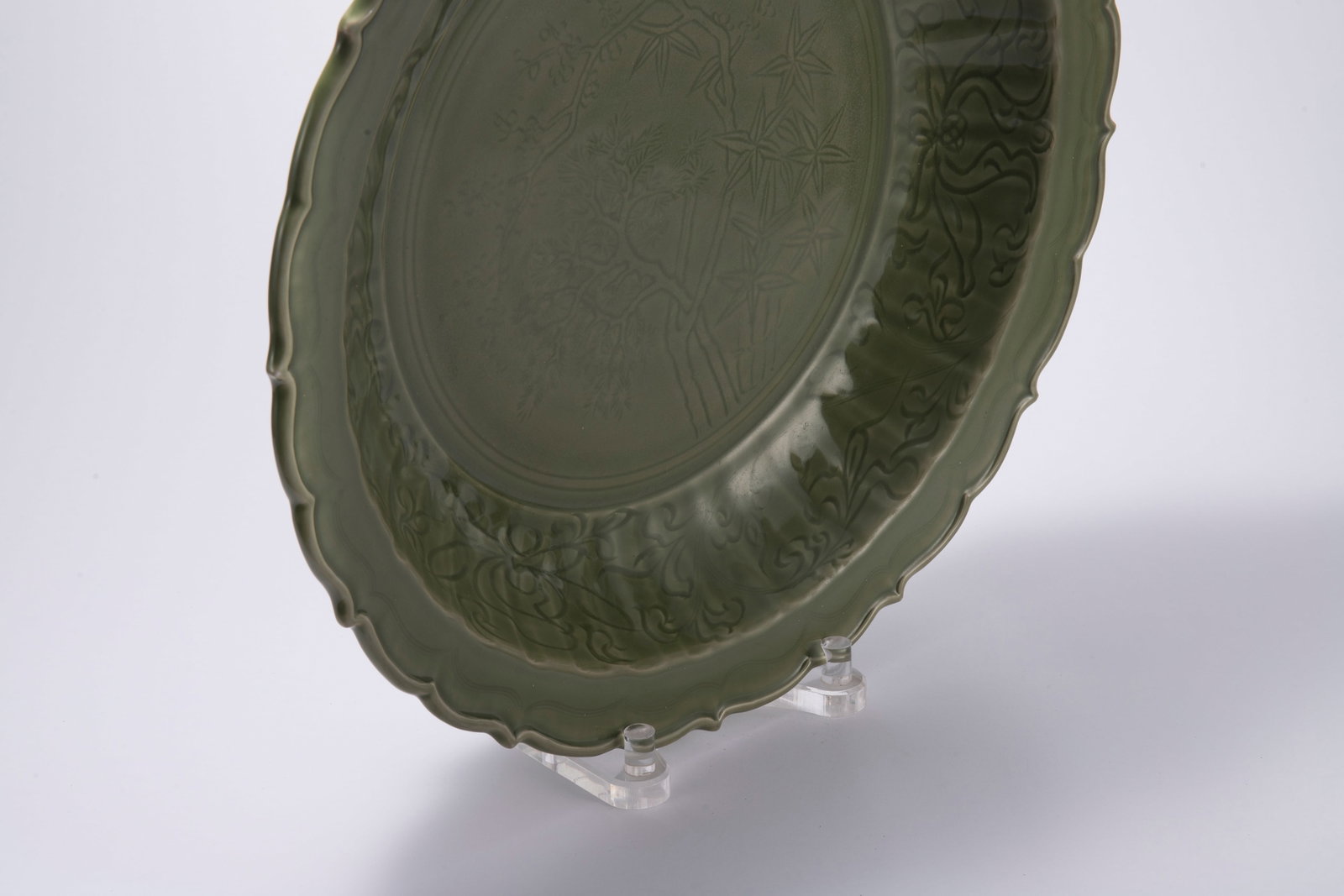 Longquan Large Plate from the Ming Dynasty - 6