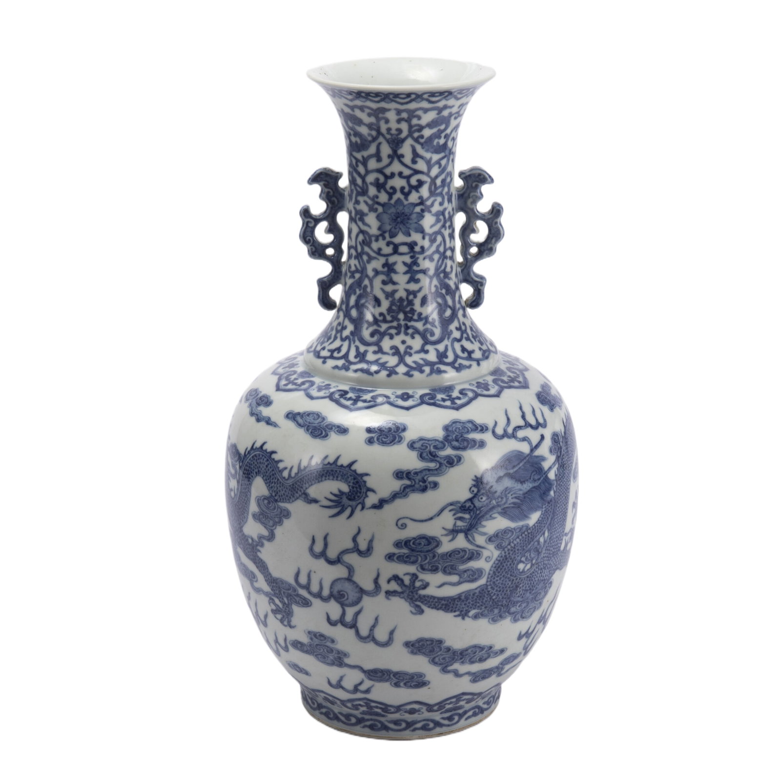 A double-eared blue and white porcelain vase with design from the Qianlong period of the Qing: 42cm tall