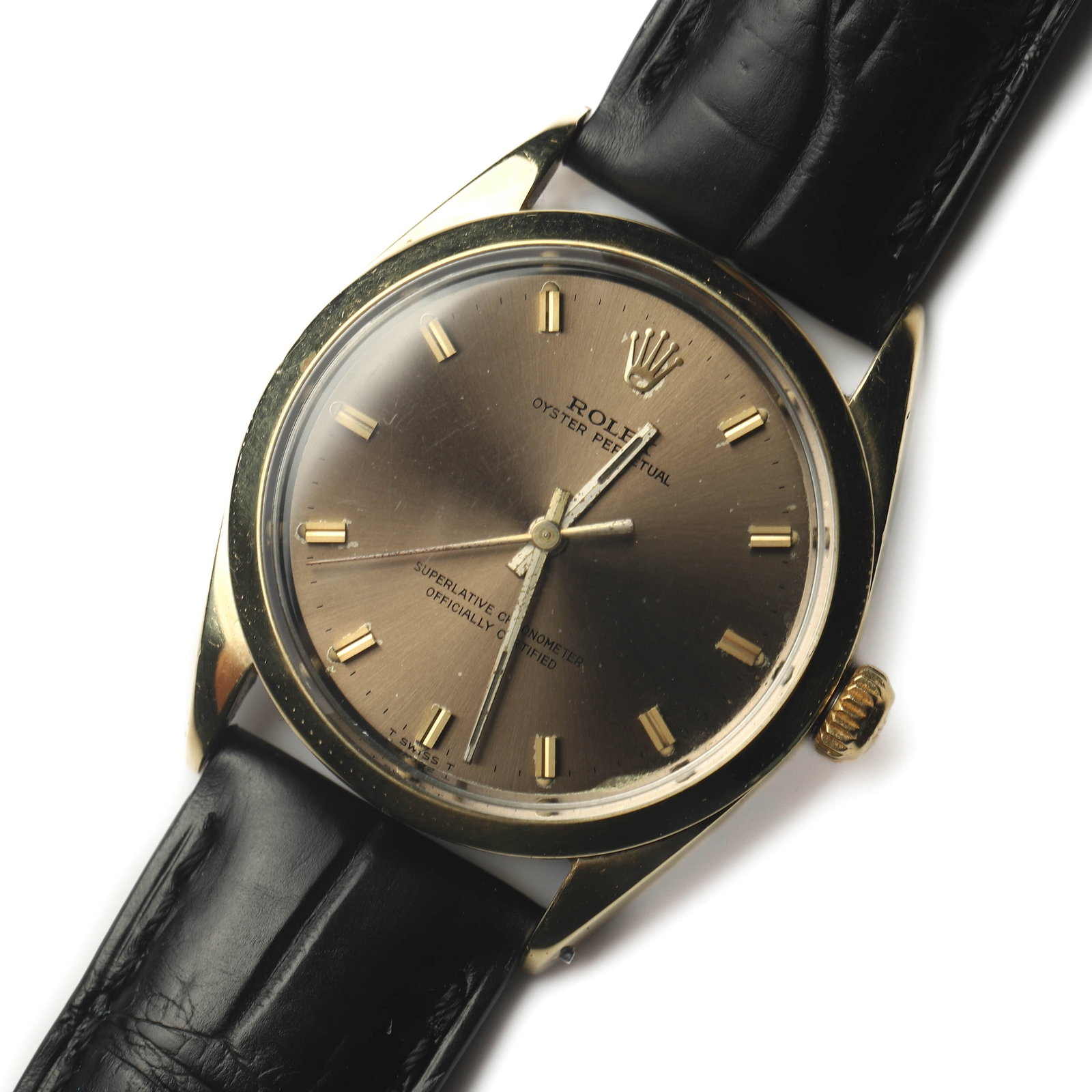 ROLEX-OYSTER-PERPETUAL-SUPERLATIVE-CHRONOMETER-OFFICIALLY-CERTIFIED-18K-YELLOW-GOLD-AUTOMATIC-WRISTW: Dimensions Overall Length 9 1/2 in. (24 cm) Case Diameter 1 7/16 in. (3.65 cm) Weight 45 g Description A Rolex Oyster Perpetual Superlative Chronometer Officially Certified automatic wristwatch