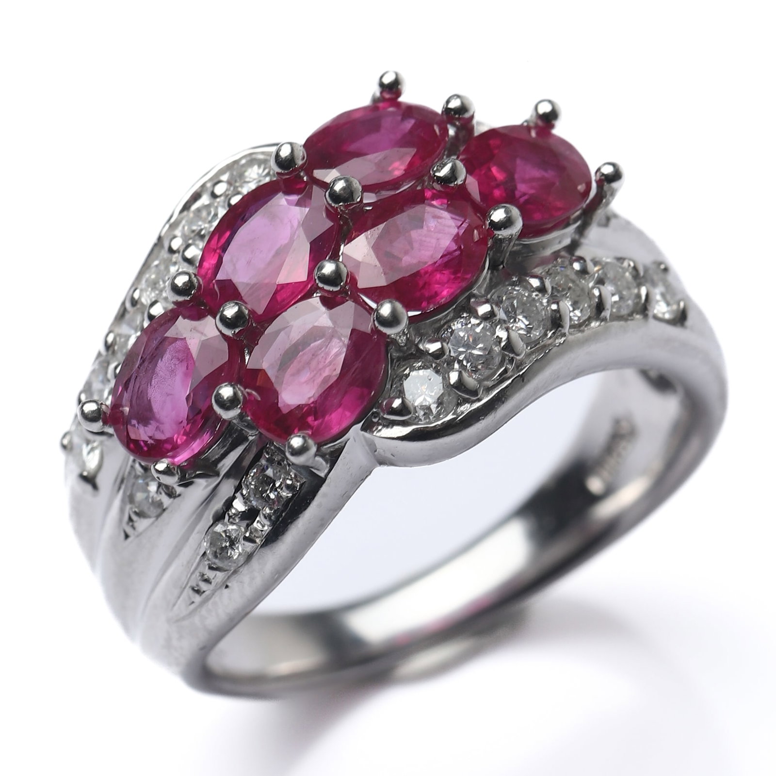PLATINUM-RUBY-AND-DIAMOND-RING (1 of 5)