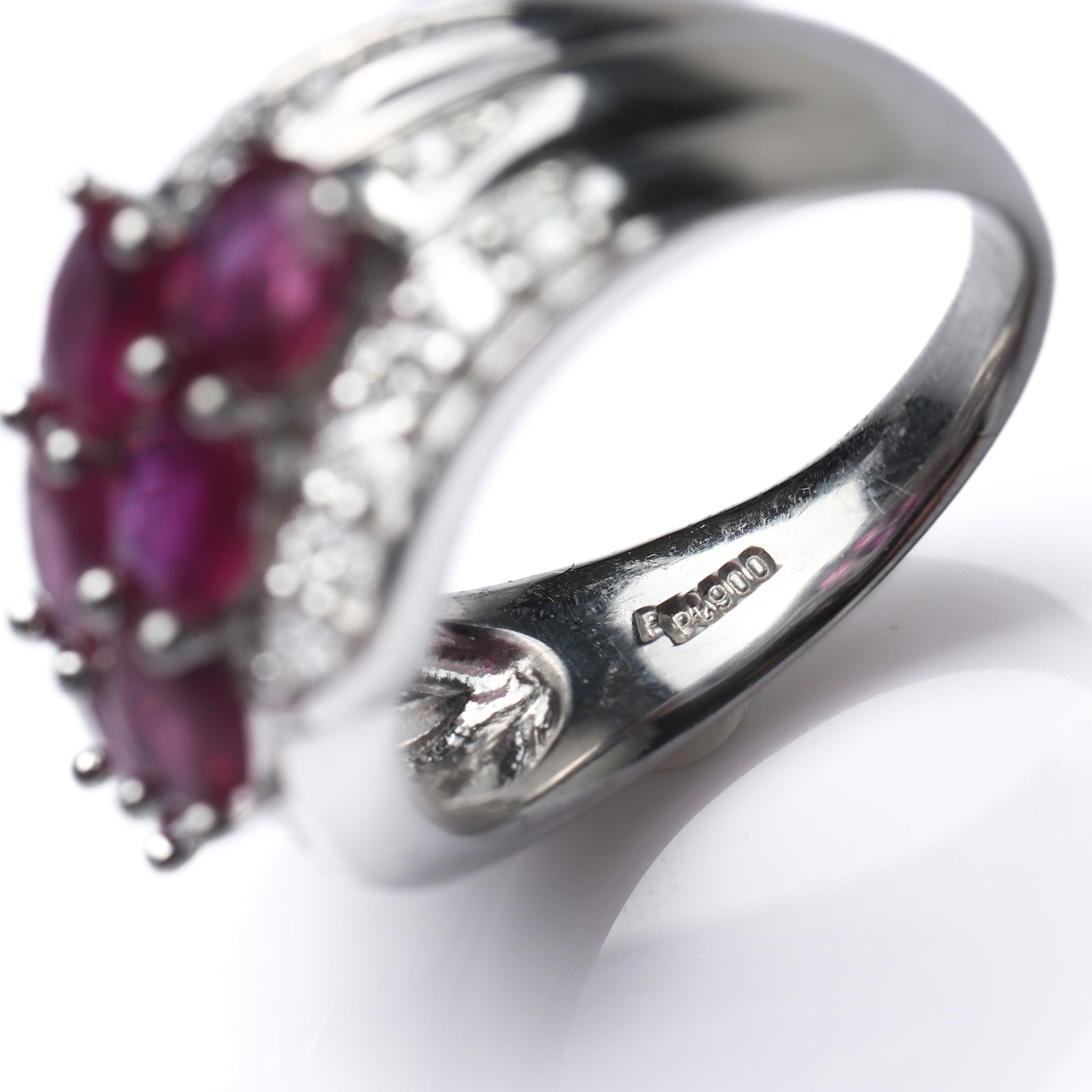 PLATINUM-RUBY-AND-DIAMOND-RING - 5