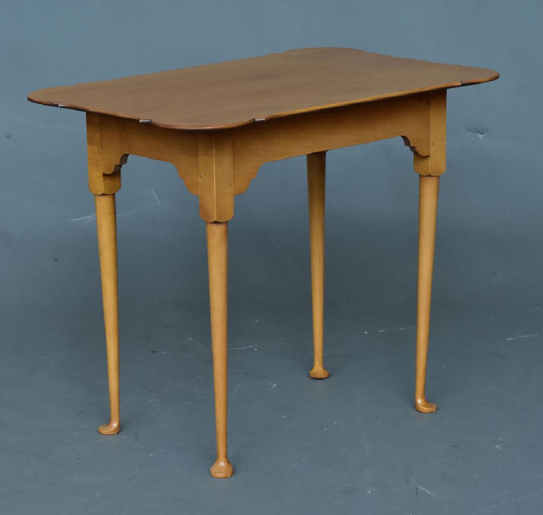 Eldred Wheeler Tea Table: 32 1/2" x 21 1/2", 27" high late 20th century