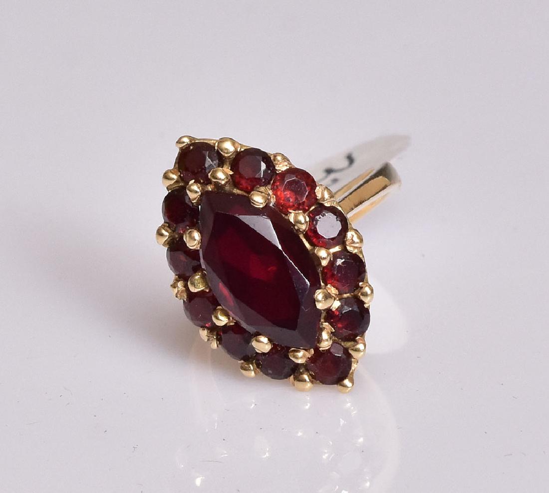 18k Gold Garnet Ring: 5 3/4 ring size, 4.75 dwt gross