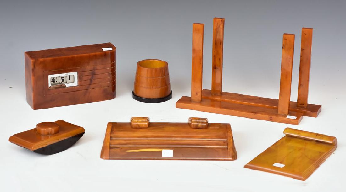 Bakelite Desk Set (1 of 4)