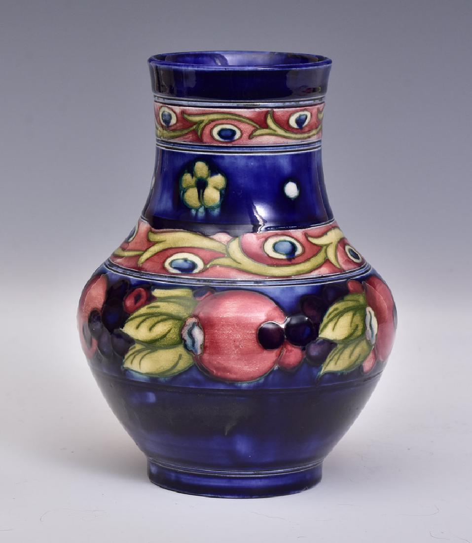 Moorcroft Pomegranate Vase (1 of 1)