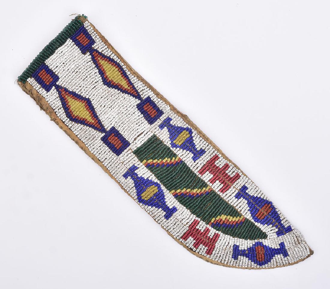 Plains Beaded Sheath (1 of 2)