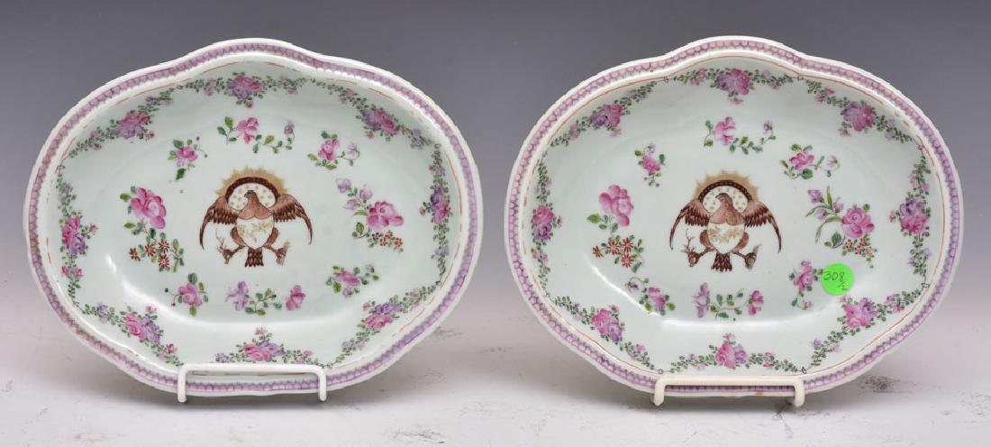Pair of Chinese Export Porcelain Serving Dishes (1 of 4)