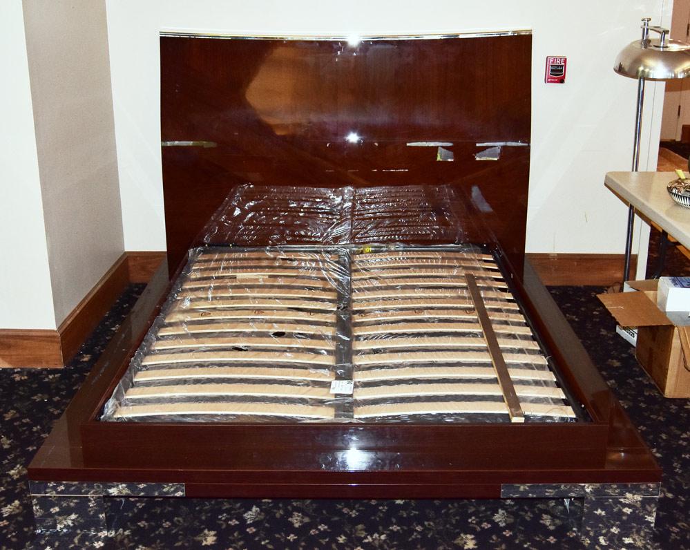 Minotti Bedroom Set (1 of 6)