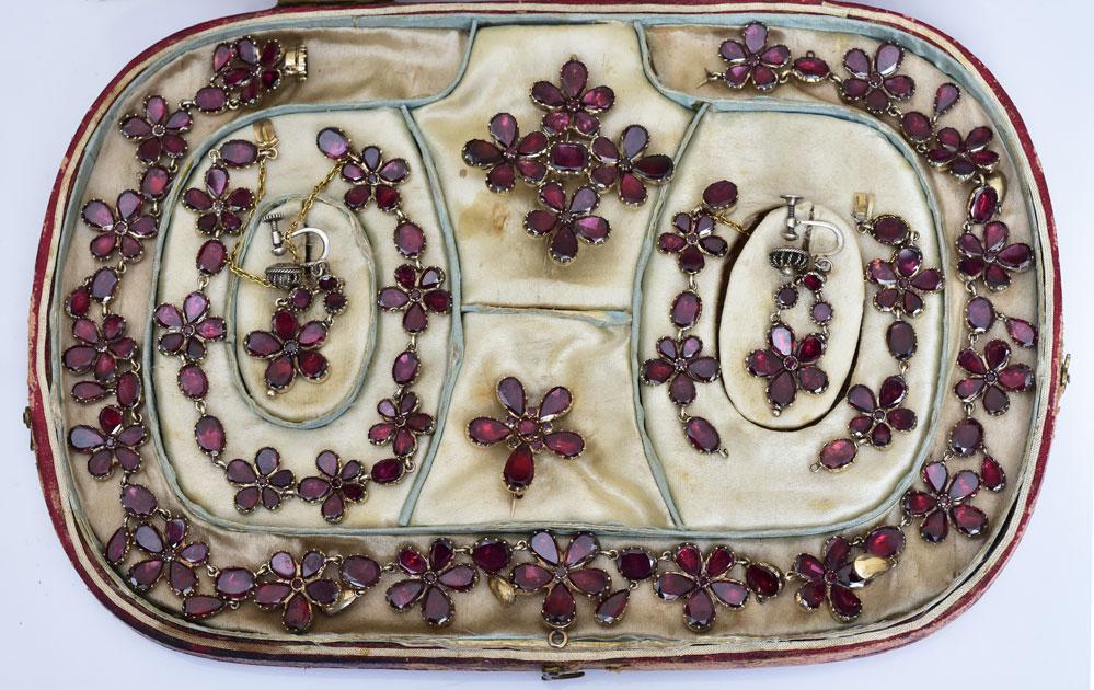 Georgian English 15k Gold Garnet Necklace Suite (1 of 4)