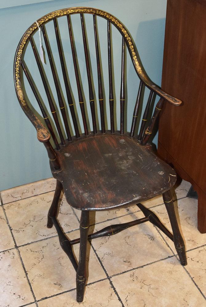 Windsor Continuous Back Arm Chair (1 of 7)