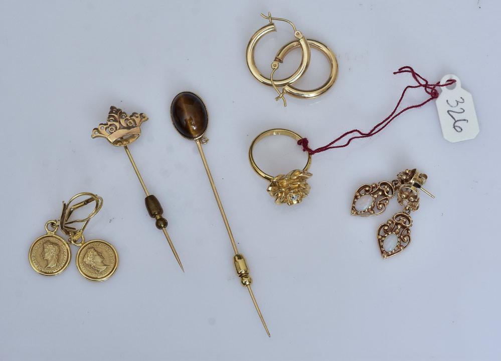 Group of Gold Jewelry (1 of 1)