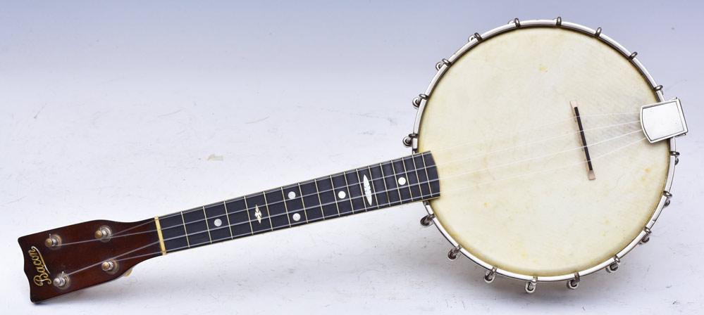 Bacon Style 2 Banjo Ukulele (1 of 3)
