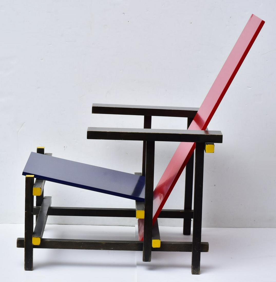 Gerrit Rietveld Red Blue Chair (1 of 5)