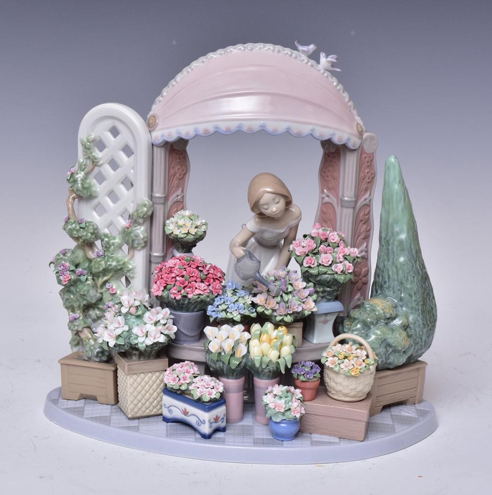 Lladro Porcelain Figure (1 of 5)