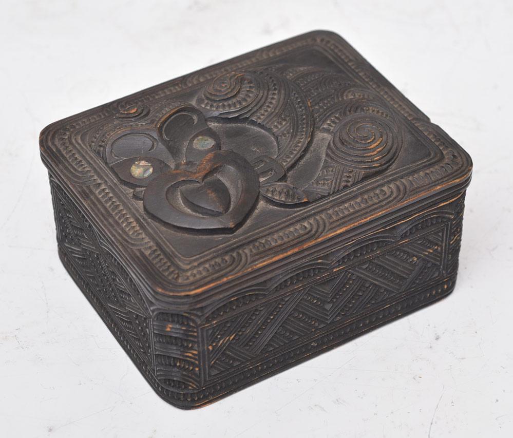 Maori Carved Wooden Trinket Box (1 of 3)