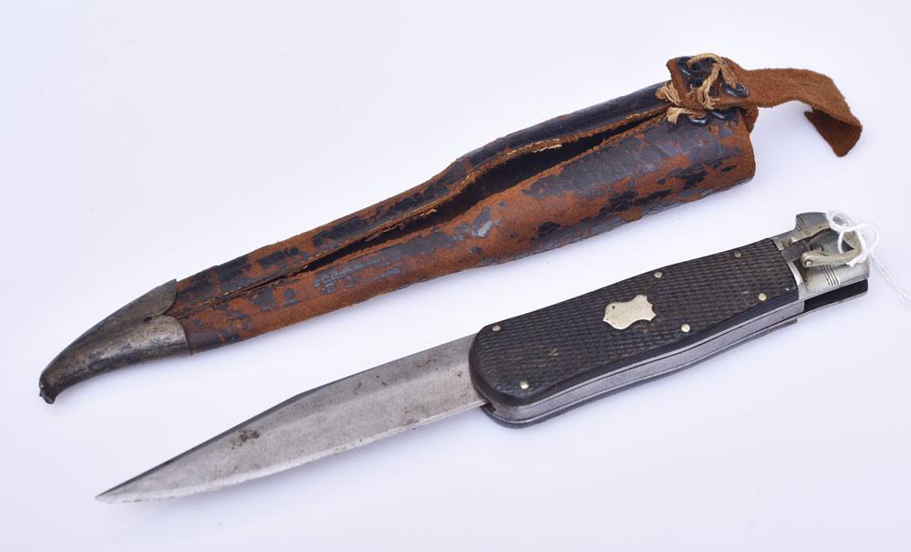 English Folding Bowie Knife (1 of 1)