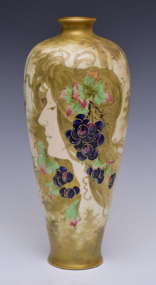 Amphora Portrait Vase (1 of 7)