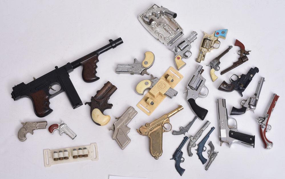 Collection 1950's Cap Guns (1 of 3)