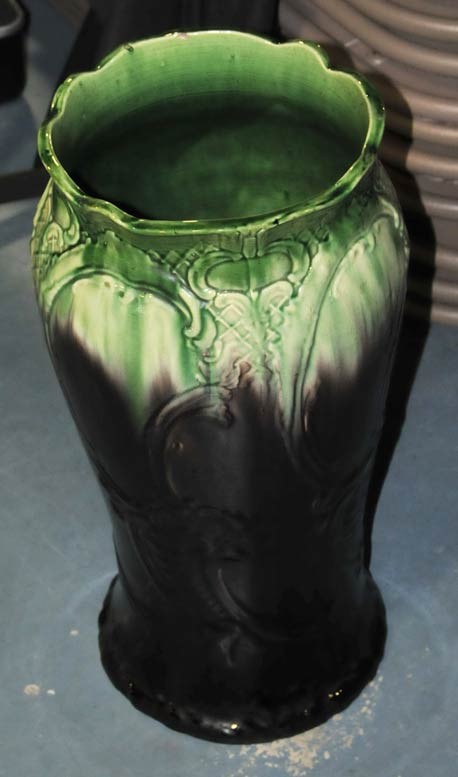 MAJOLICA UMBRELLA STAND: MAJOLICA UMBRELLA STAND