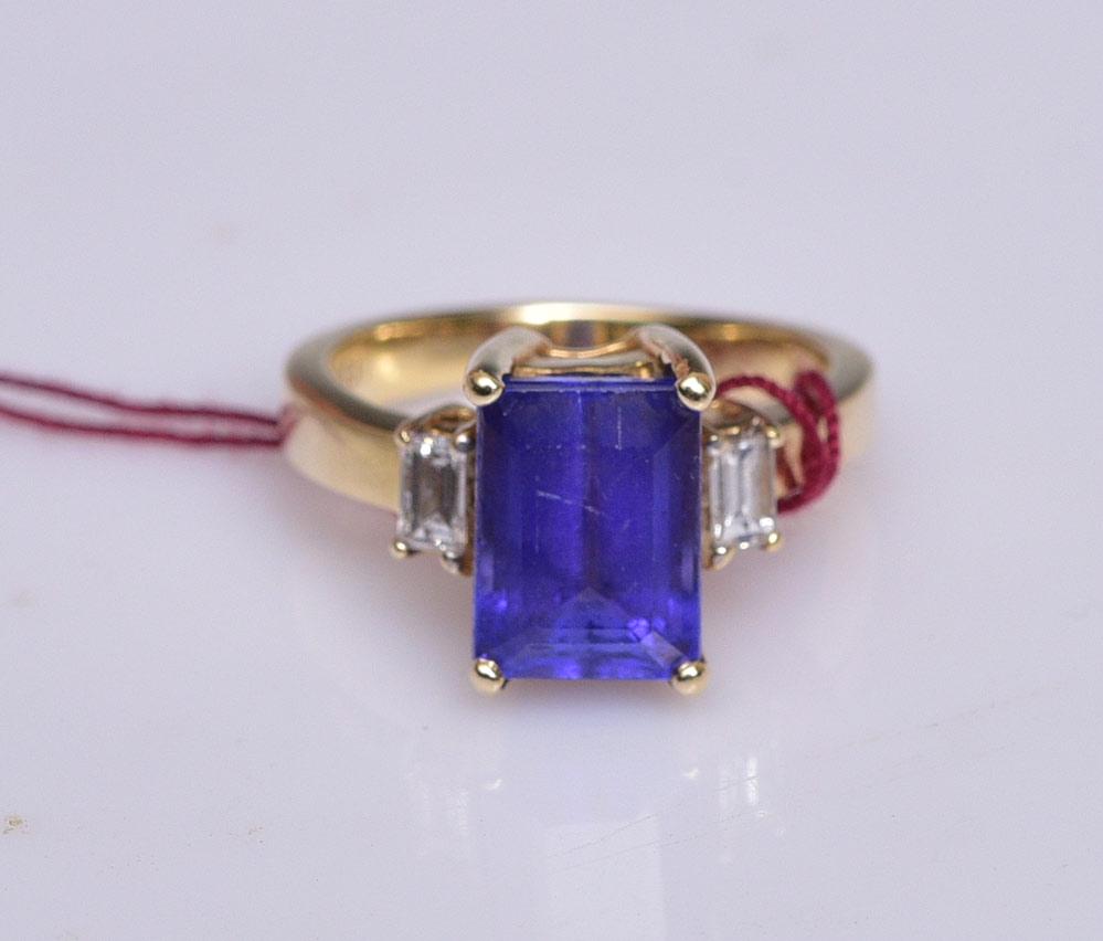 14k Gold Tanzanite and Diamond Ring (1 of 1)