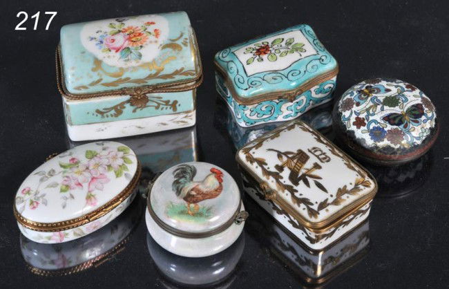 GROUP OF (6) PATCH BOXES largest 2 3/4" across 19t: GROUP OF (6) PATCH BOXES largest 2 3/4" across 19th century