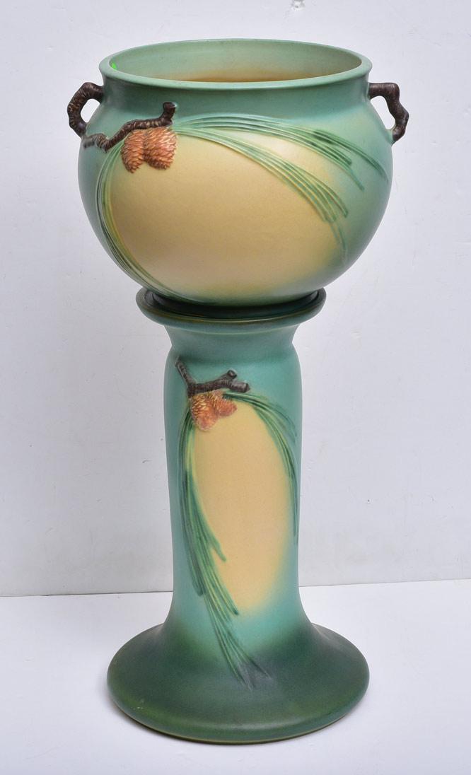 Roseville Pottery Jardiniere and Pedestal (1 of 7)