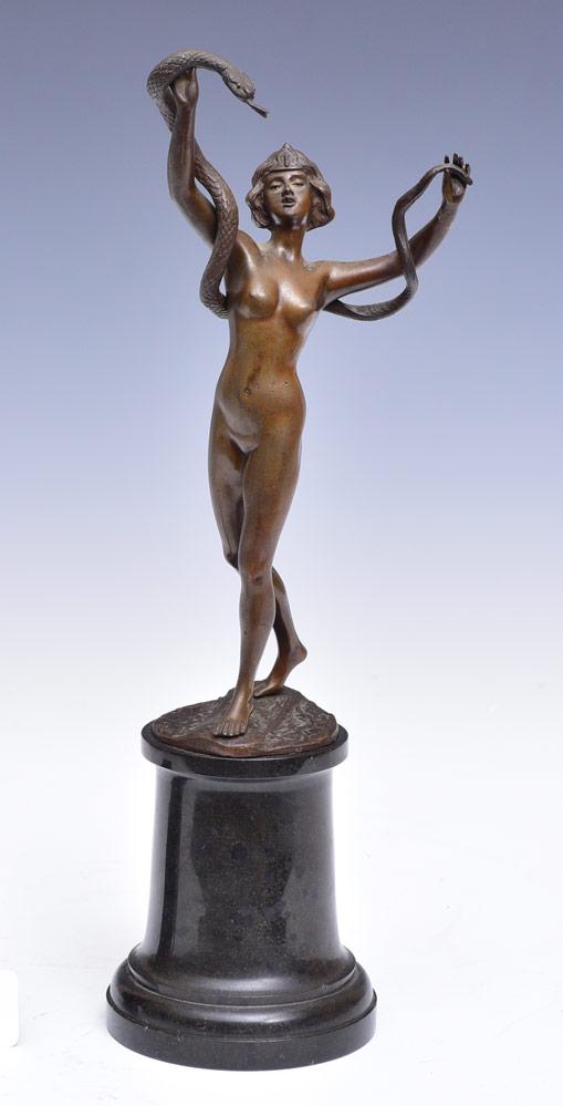 O. Opitz Bronze (1 of 2)