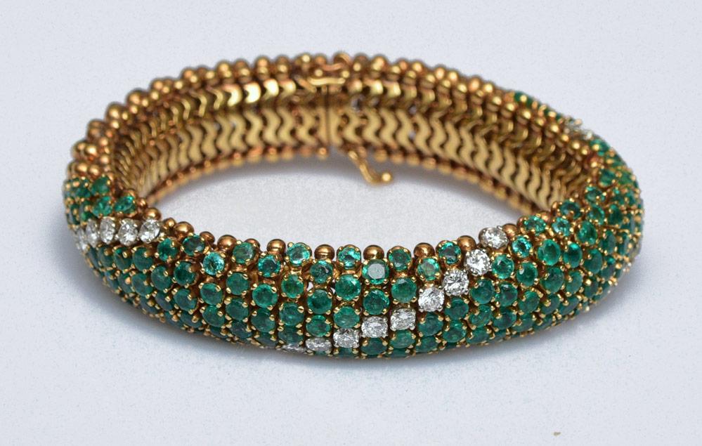 18k Gold Emerald and Diamond Bracelet (1 of 2)
