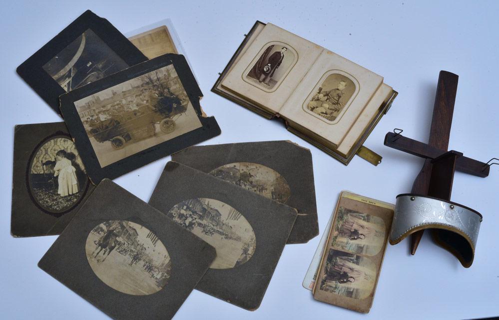 Collection of Early Photography and Ephemera (1 of 3)