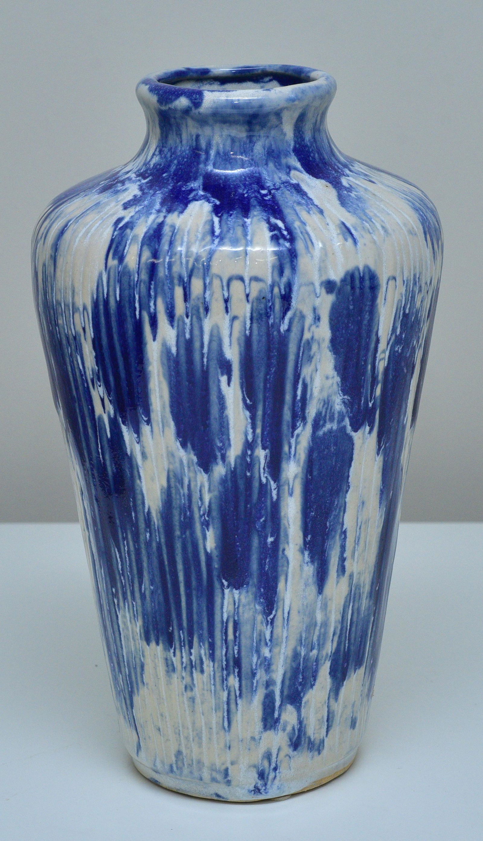 Japanese Studio Ware Vase (1 of 3)
