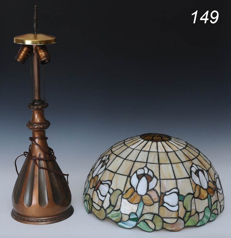 PAIRPOINT LAMP BASE with associated 18" leaded gla: PAIRPOINT LAMP BASE with associated 18" leaded glass shade Shipping Information: Buyer is responsible for arranging 3rd party shipping