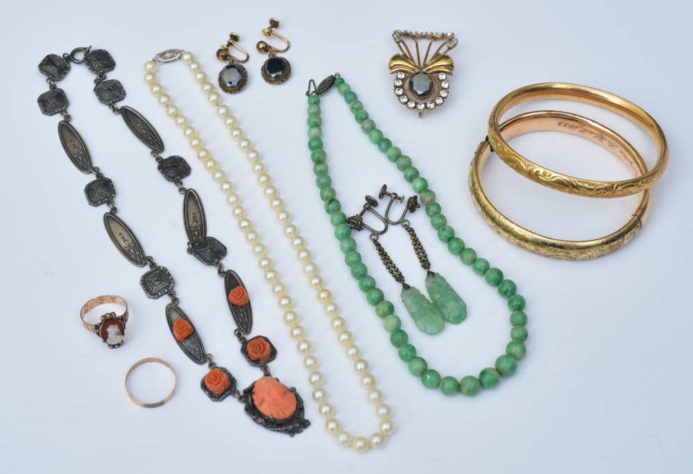 Victorian and Jade Jewelry (1 of 2)