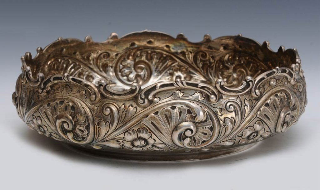 Sterling Repousse Bowl: 9 1/2" diameter 20 troy ounces estimate 300/500 $35 Shipping available within the Continental USA . This amount excludes insurance which will be calculated based upon the selling price. All Internatio