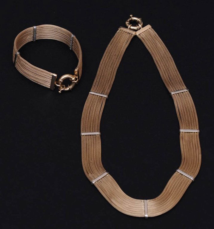 14k Gold Braided Necklace and Bracelet: bracelet 7" long necklace 16" long 47.1 dwt estimate 2000/3000 $20 Shipping available within the Continental USA . This amount excludes insurance which will be calculated based upon the selling price.