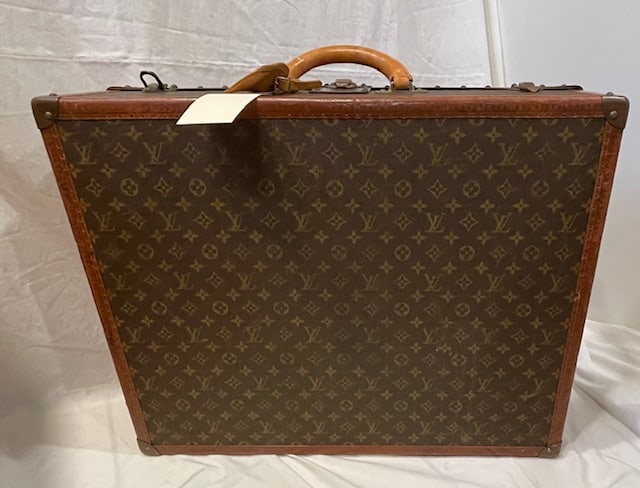 Louis Vuitton Suit Case (1 of 4)