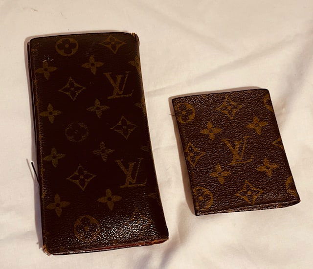Two Louis Vuitton Wallets (1 of 8)