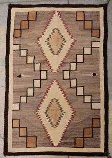 Navajo Rug: Navajo Rug 3'5" x 5'4" circa 1920