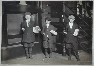 Lewis Wickes Hine (1874 –1940), Gum Vendors