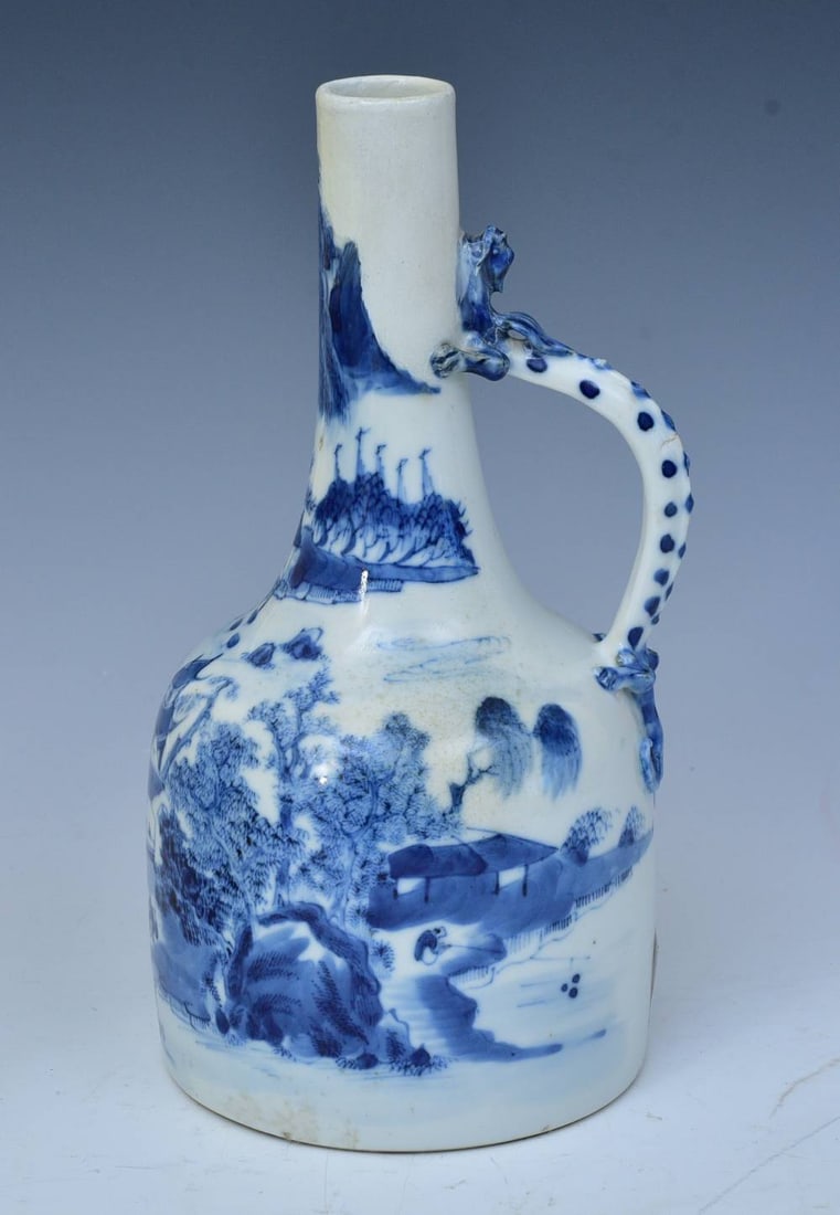 Chinese Qing Dynasty Blue and White Dragon Bottle: Chinese Qing Dynasty Blue and White Dragon Bottle 10 1/4 high 18th/19th century