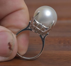 Platinum White Pearl Ring