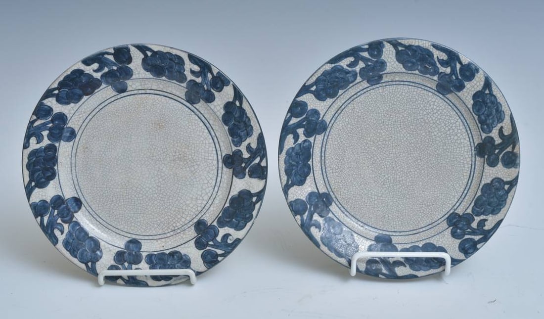 Pair of Dedham Art Pottery Plates, grape pattern (1 of 2)