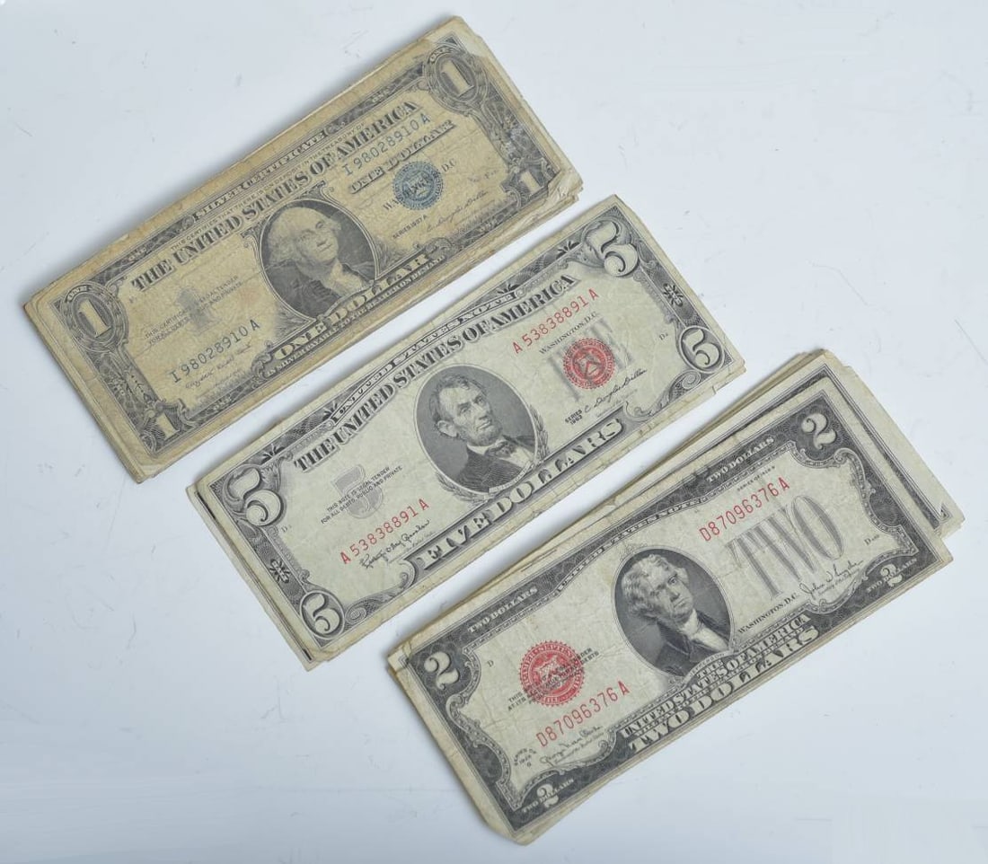 Group of American Silver Certificates (1 of 4)