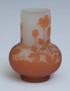 Galle Cameo Glass Cabinet Vase: Galle Cameo Glass Cabinet Vase 3.75" high circa 1925