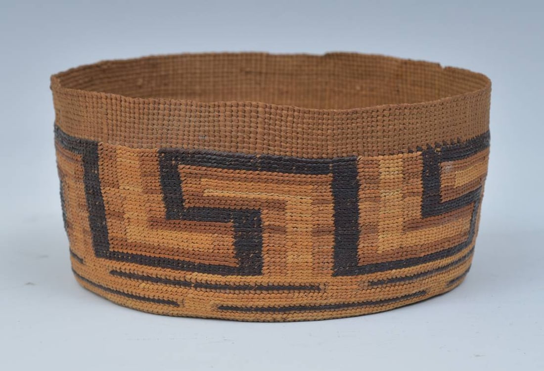 Tlingit Basket, 7" diameter (1 of 8)