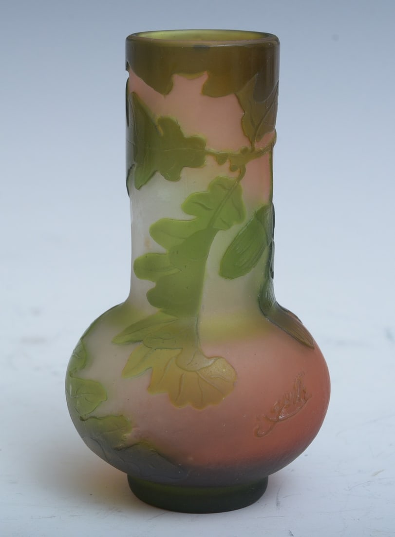 Galle Cameo Glass Vase: Galle Cameo Glass Vase with oak leaves and acorns 6" high IN HOUSE SHIPPING W/I continental USA $35 DURING CHECKOUT CHOOSE "ARRANGE MY OWN SHIPPING" if you'd like to use our in-house shipping.